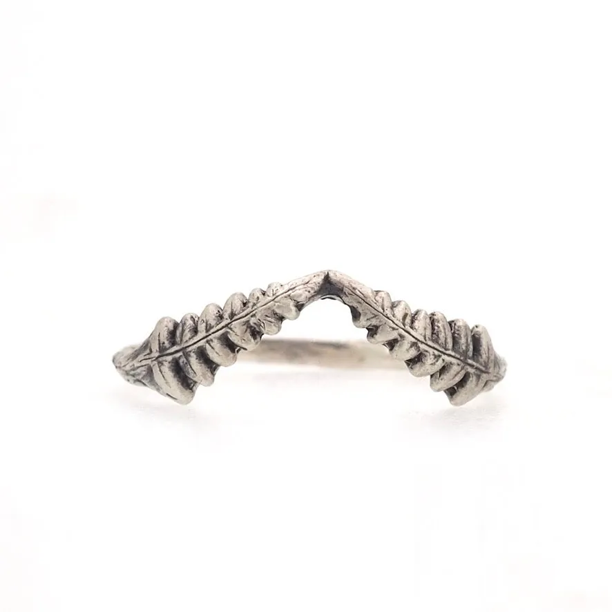Lady fern ring silver